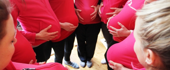 Sport in der Schwangerschaft dicke Bäuche